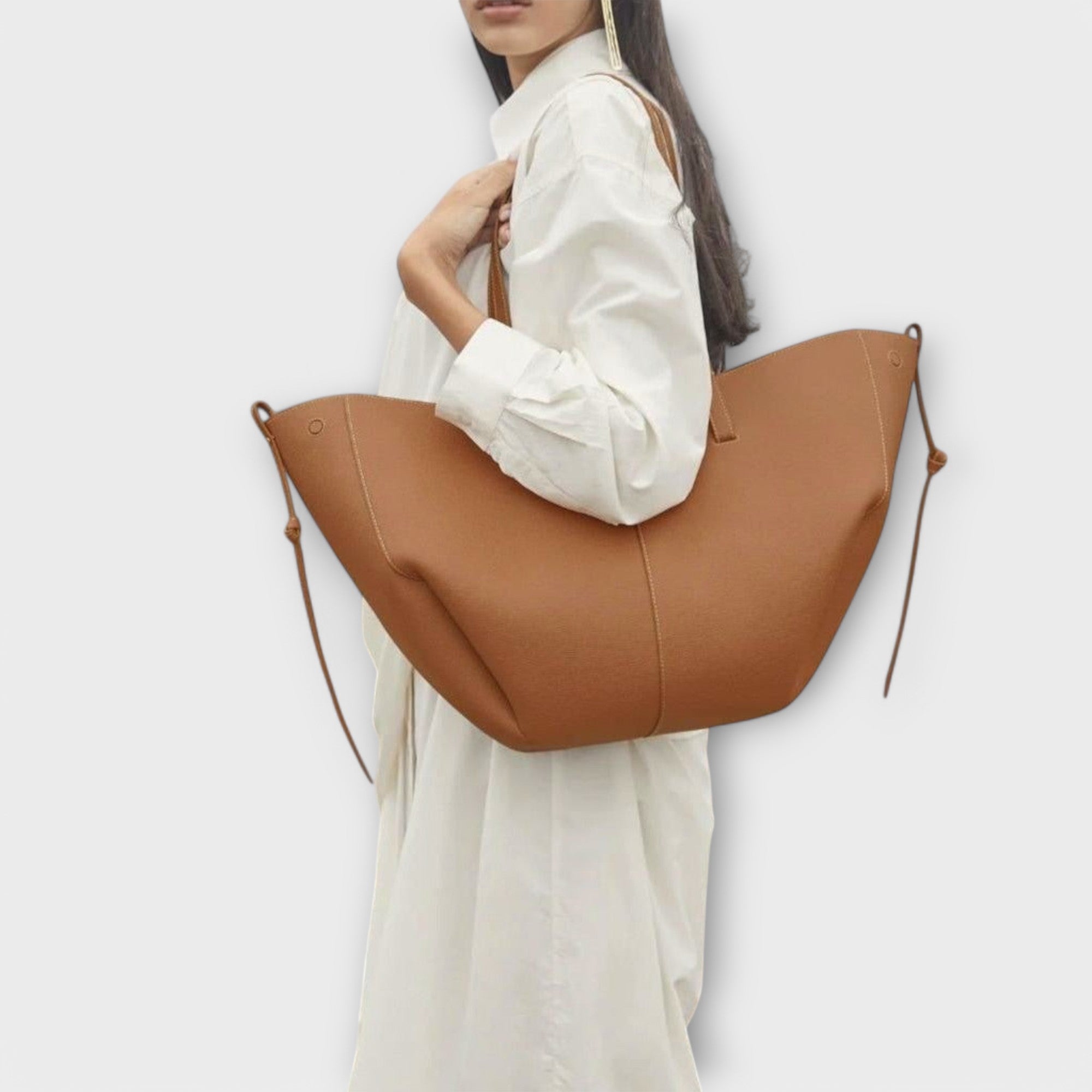 Melia | Evelyn Tote Bag