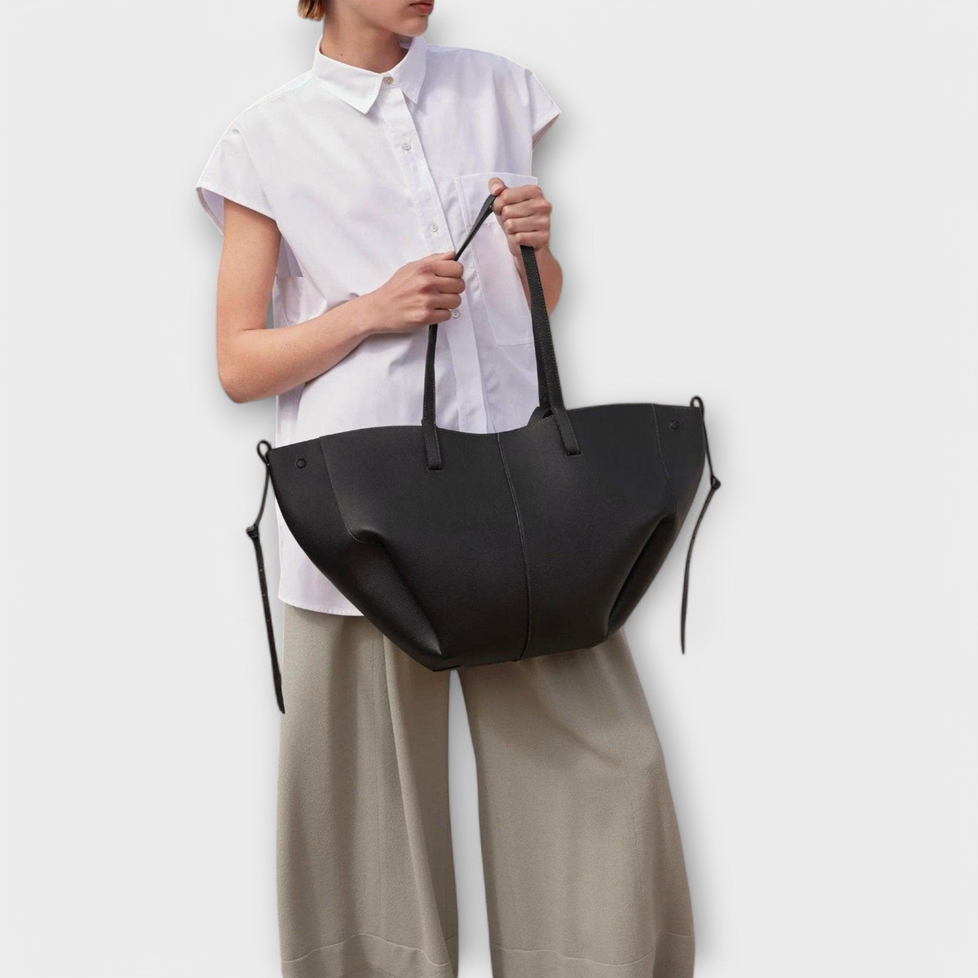 Melia | Evelyn Tote Bag
