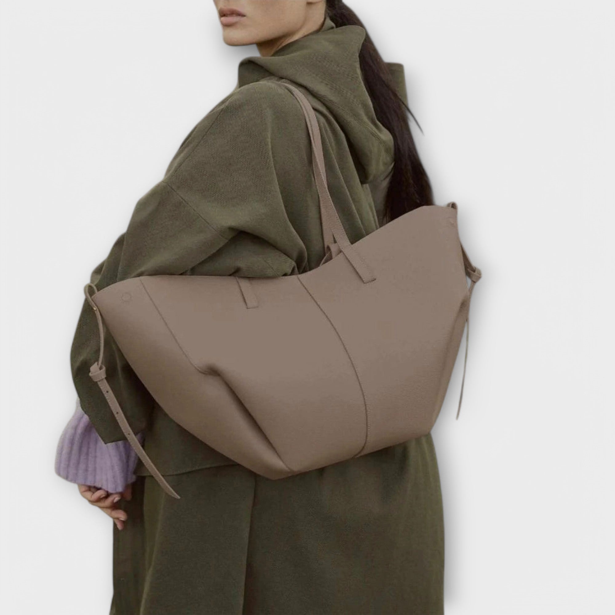 Melia | Evelyn Tote Bag