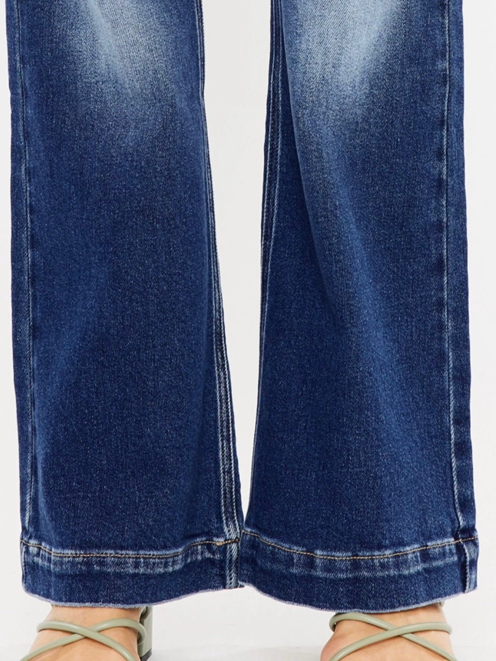 Melia | Julia High Rise Flare Kancan Jeans